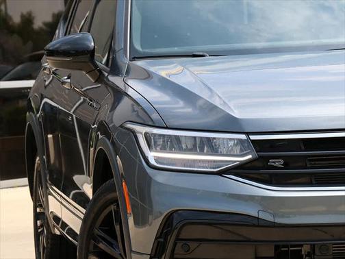 2022 Volkswagen Tiguan 2.0T SE R-Line Black 4MOTION