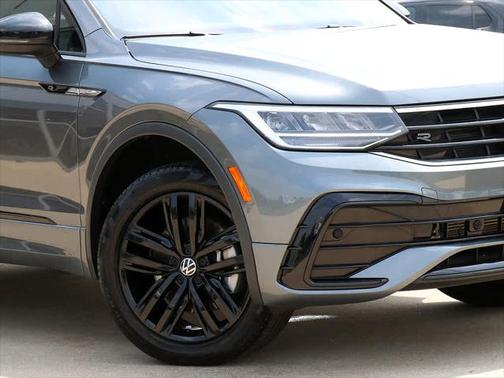 2022 Volkswagen Tiguan 2.0T SE R-Line Black 4MOTION
