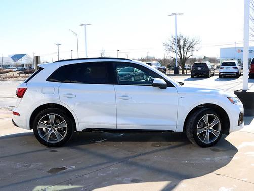 2025 Audi Q5 45 S line Premium