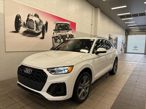 2025 Audi Q5 45 S line Premium