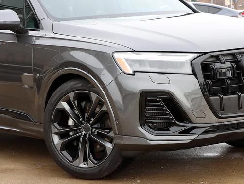 2026 Audi Q7 55 Premium Plus
