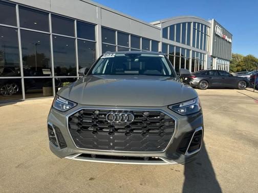 2023 Audi Q5 45 S line Premium Plus