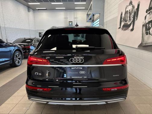 2023 Audi Q5 40 Premium Plus