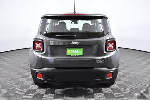 Photo 5 of 31 of 2017 Jeep Renegade Sport
