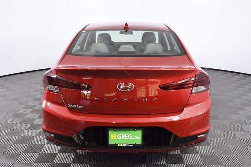 Photo 5 of 30 of 2020 Hyundai Elantra SEL