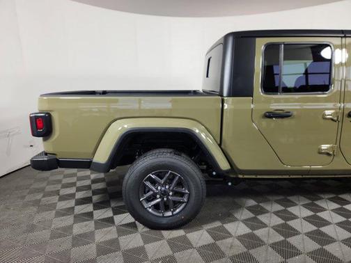 2025 Jeep Gladiator Sport S