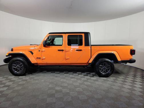 2025 Jeep Gladiator Sport S
