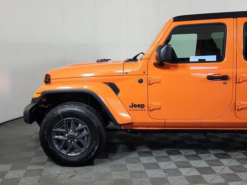 2025 Jeep Gladiator Sport S