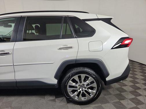 2019 Toyota RAV4 Limited