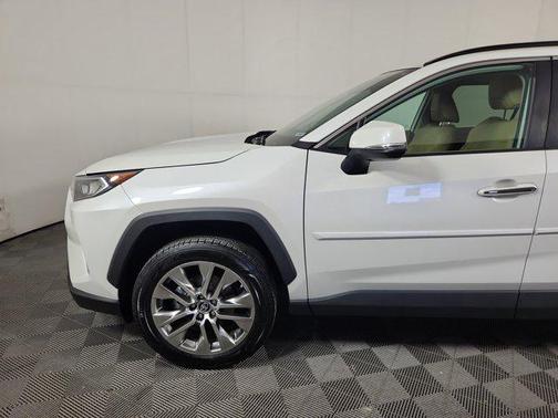 2019 Toyota RAV4 Limited