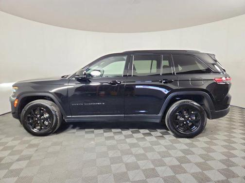 2025 Jeep Grand Cherokee Altitude