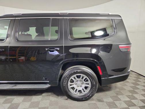 2024 Jeep Wagoneer Base