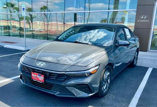 2024 Hyundai ELANTRA SEL