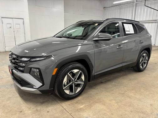 Gray 2025 Hyundai TUCSON SEL Convenience