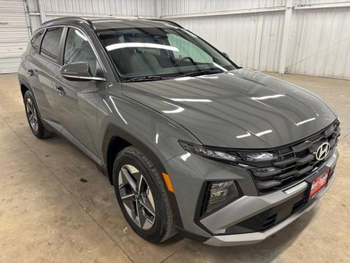 Gray 2025 Hyundai TUCSON SEL Convenience