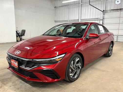 Red 2025 Hyundai ELANTRA SEL Convenience