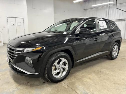 2023 Hyundai TUCSON SE