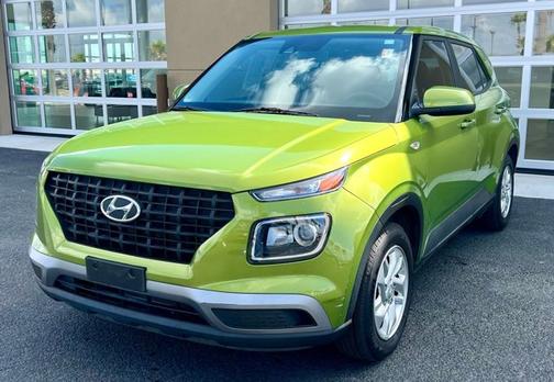 2022 Hyundai VENUE SE