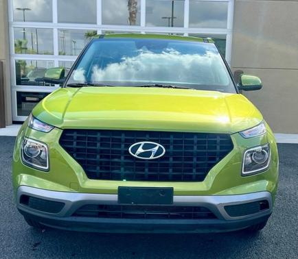 2022 Hyundai VENUE SE