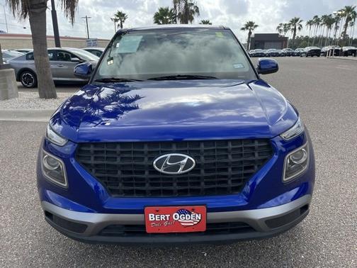 2023 Hyundai VENUE SE