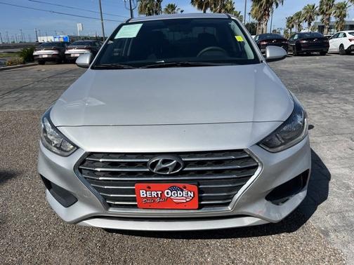 2022 Hyundai Accent SE