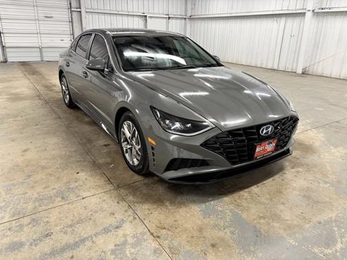 2021 Hyundai SONATA SEL