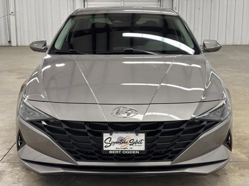 2022 Hyundai ELANTRA HEV Blue