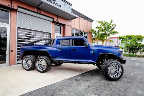 Hydro Blue Pearlcoat 2021 Jeep Gladiator Sport S