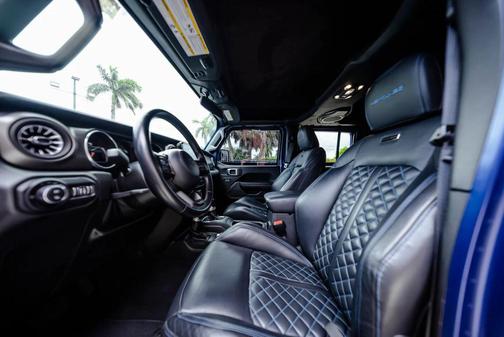 Hydro Blue Pearlcoat 2021 Jeep Gladiator Sport S