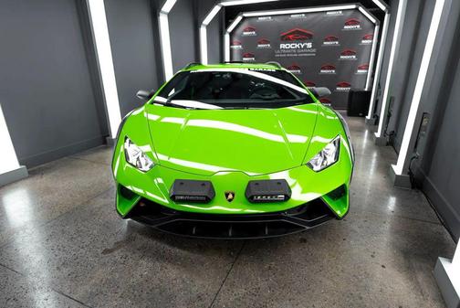 2023 Lamborghini Huracan Sterrato Sterrato Coupe 2D