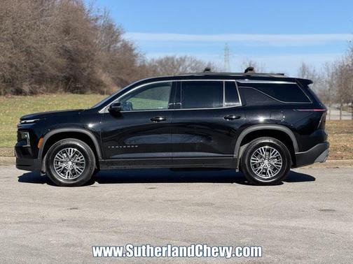 2024 Chevrolet Traverse LT