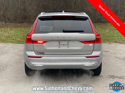 2023 Volvo XC60 Recharge Plug-In Hybrid T8 Core Bright Theme