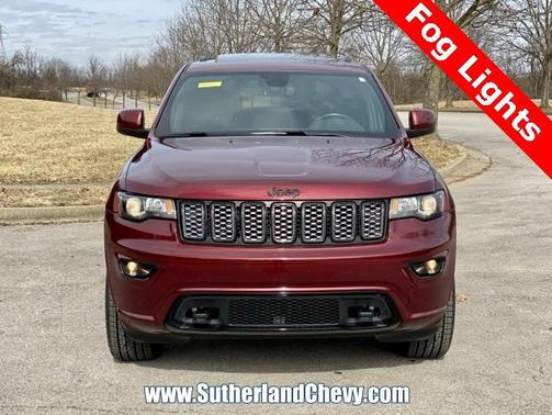 Photo 2 of 56 of 2019 Jeep Grand Cherokee Altitude