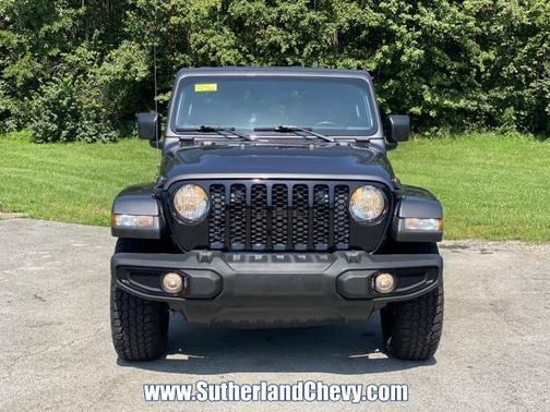 2022 Jeep Gladiator Altitude 4x4