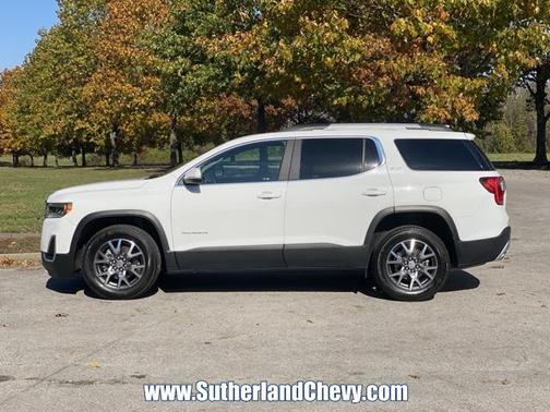 2023 GMC Acadia SLT