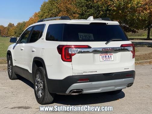 2023 GMC Acadia SLT