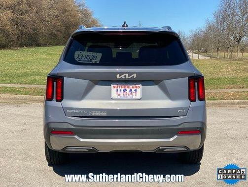 2024 Kia Sorento S