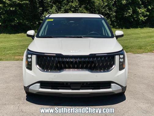 Snow White Pearl 2025 Kia Carnival LXS