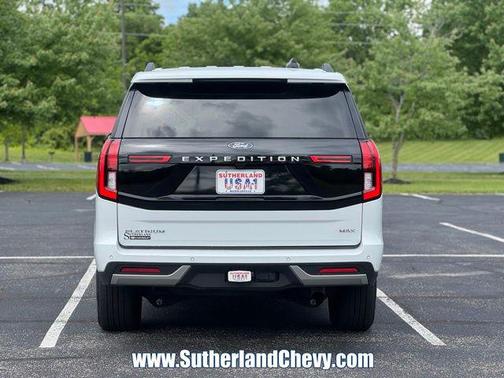 Oxford White 2025 Ford Expedition Max Platinum