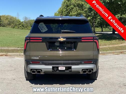 2024 Chevrolet Traverse LT