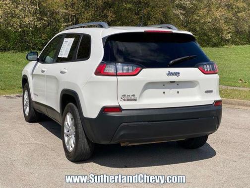 Bright White Clearcoat 2021 Jeep Cherokee Latitude