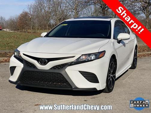 2019 Toyota Camry SE