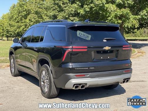 2024 Chevrolet Traverse LT