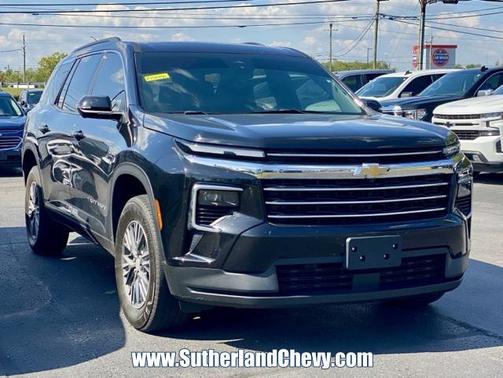 2024 Chevrolet Traverse LT