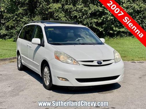 2007 Toyota Sienna XLE