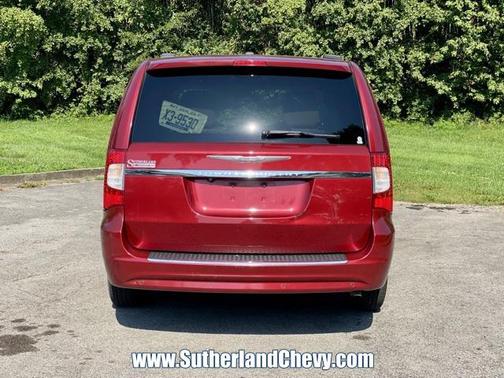 2012 Chrysler Town & Country Touring-L