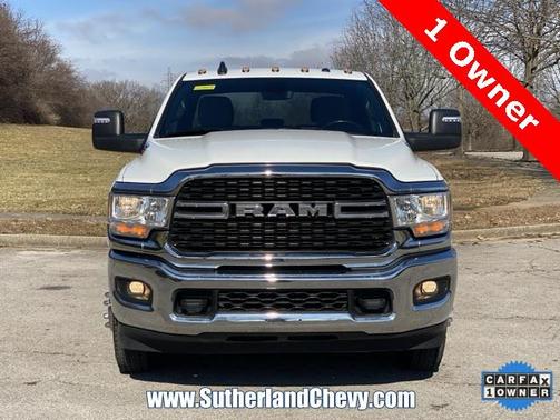 2024 RAM 3500 Big Horn Crew Cab 4x4 8' Box