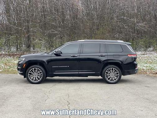 2023 Jeep Grand Cherokee L Summit Reserve