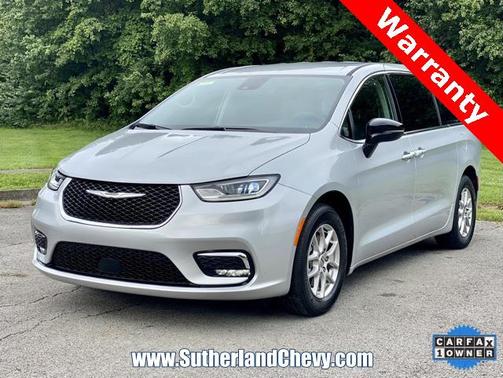 2024 Chrysler Pacifica Touring L