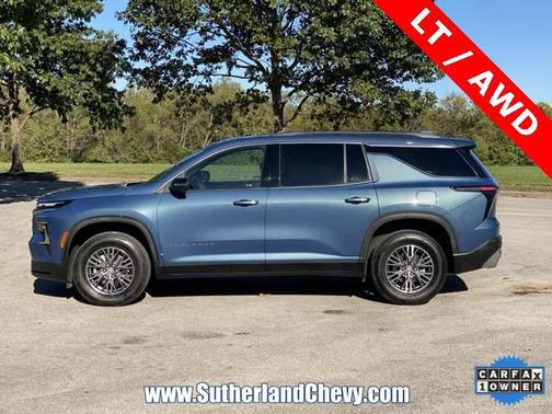 2024 Chevrolet Traverse LT